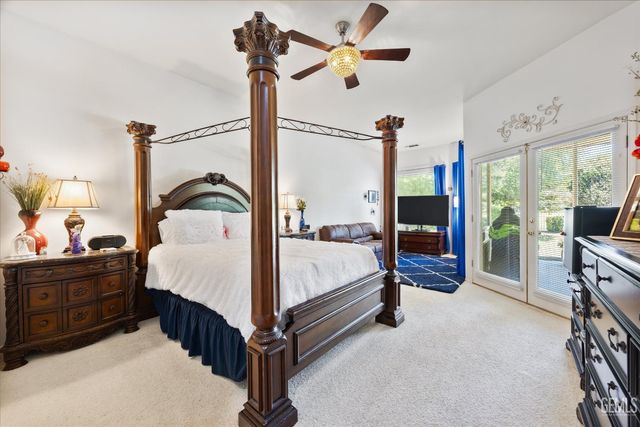 4205 Palisades Circle, Bakersfield, CA 93308