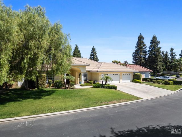 4205 Palisades Circle, Bakersfield, CA 93308