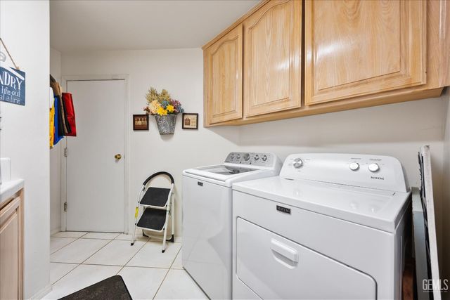 4205 Palisades Circle, Bakersfield, CA 93308
