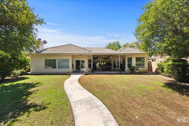 4205 Palisades Circle, Bakersfield, CA 93308