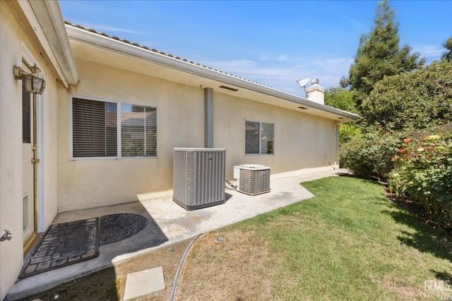 4205 Palisades Circle, Bakersfield, CA 93308