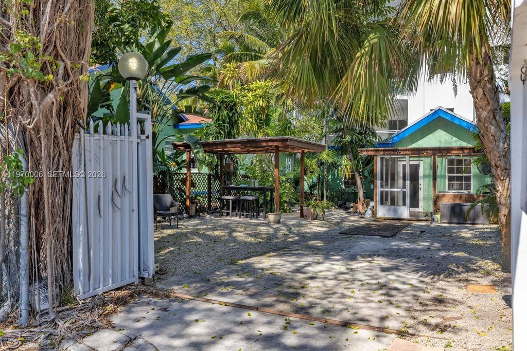 645 NE 62nd St, Miami, FL 33138