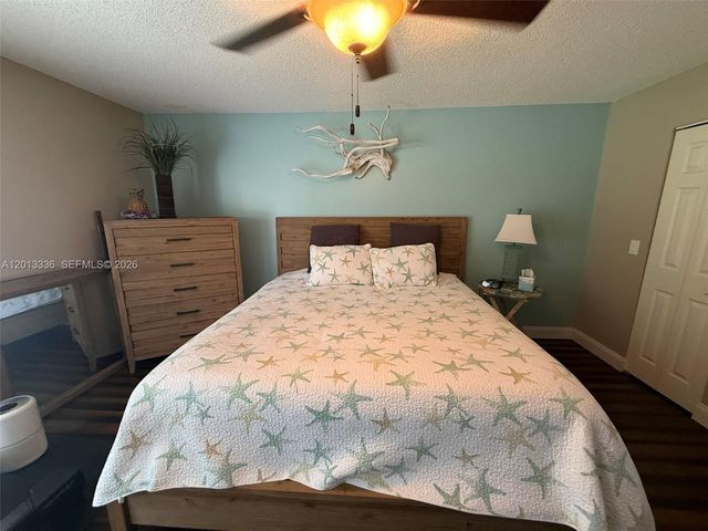 24 Lexington Ln W A, Palm Beach Gardens, FL 33418