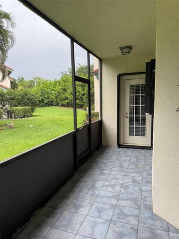 24 Lexington Ln W A, Palm Beach Gardens, FL 33418