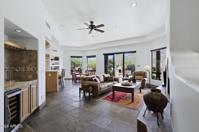 11453 E DE LA O Road, Scottsdale, AZ 85255