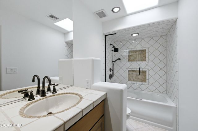 11453 E DE LA O Road, Scottsdale, AZ 85255