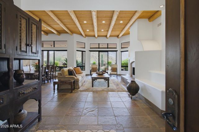 11453 E DE LA O Road, Scottsdale, AZ 85255