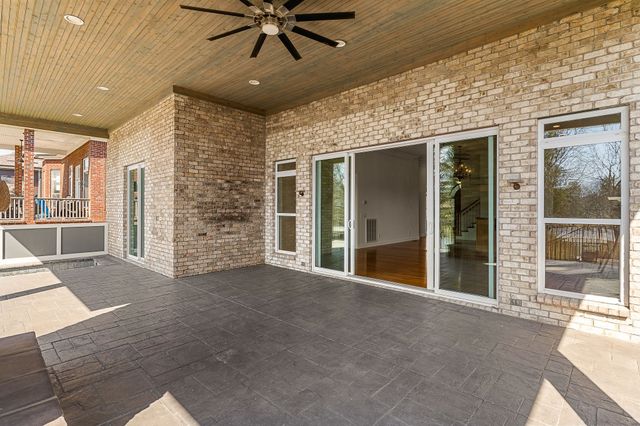 1018 Isaac Franklin Dr, Gallatin, TN 37066