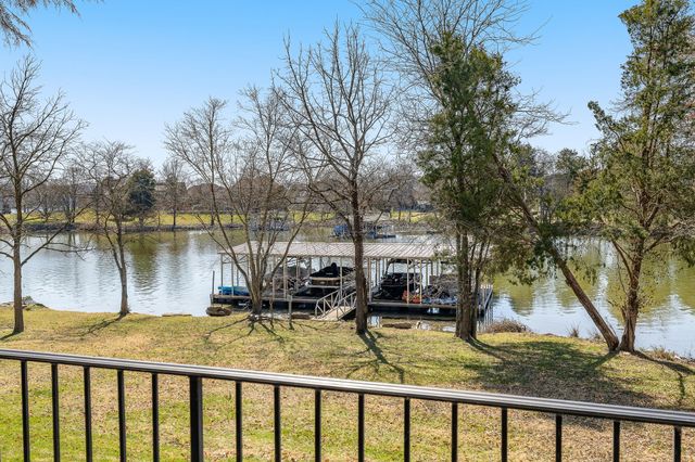1018 Isaac Franklin Dr, Gallatin, TN 37066