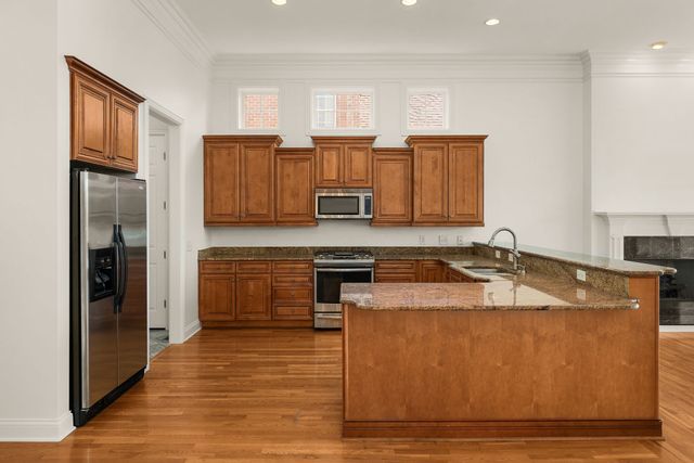 1018 Isaac Franklin Dr, Gallatin, TN 37066