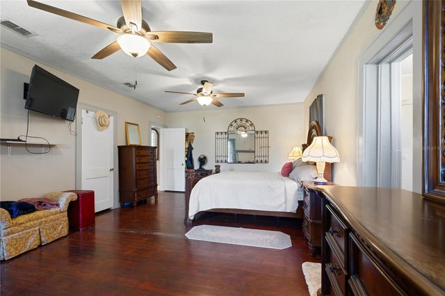 530 S 7TH STREET, Lake Wales, FL 33853