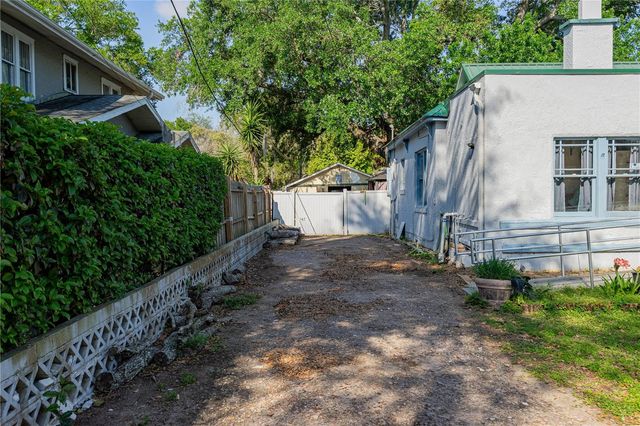 530 S 7TH STREET, Lake Wales, FL 33853