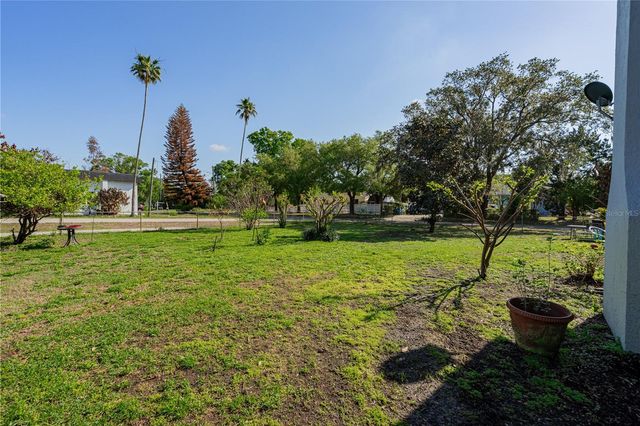 530 S 7TH STREET, Lake Wales, FL 33853