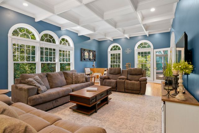 1 Deer Track Lane, Concord, NH 03301