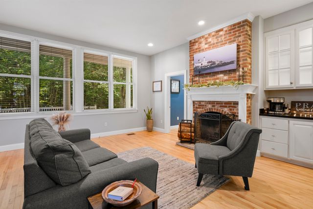 1 Deer Track Lane, Concord, NH 03301