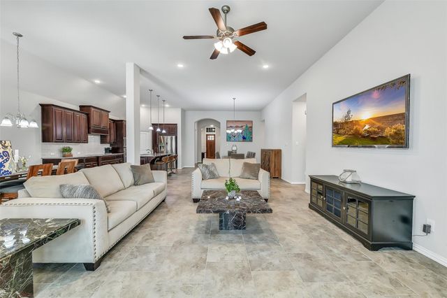 4319 Willow Crest Lane, Manvel, TX 77578