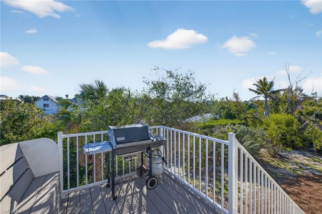 4562 Bowen Bayou RD, Sanibel, FL 33957