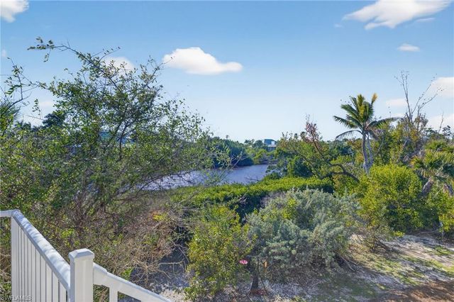 4562 Bowen Bayou RD, Sanibel, FL 33957