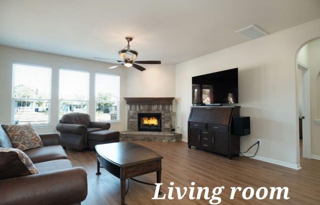 219 Tulip Trail BND, Cedar Park, TX 78613