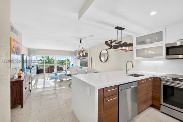 400 N Federal Hwy 414, Deerfield Beach, FL 33441