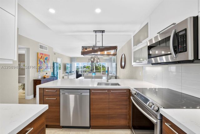 400 N Federal Hwy 414, Deerfield Beach, FL 33441