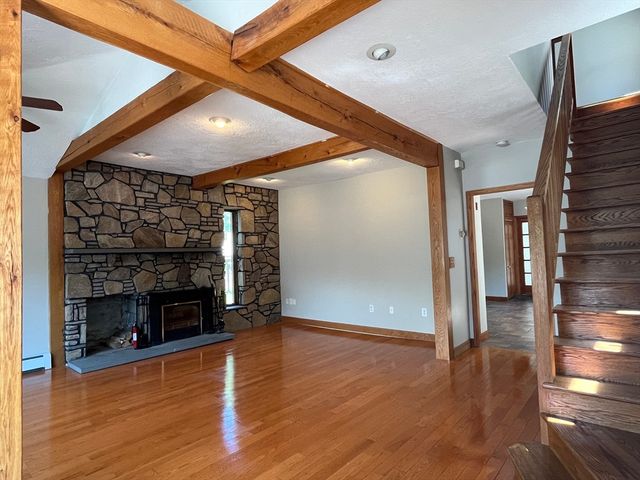 44 Pine Hill Road, Worcester, MA 01604