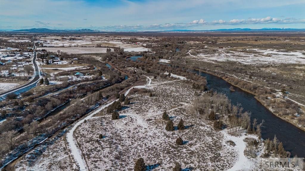 Image 10 of property listing at 808 Fall River Springs Lane, Chester, ID 83421