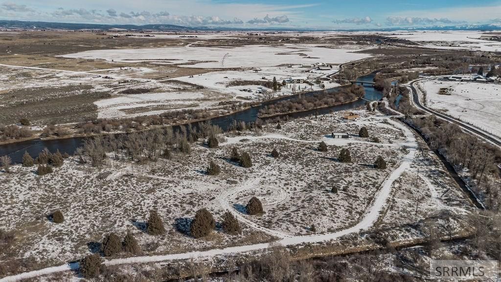 Image 4 of property listing at 808 Fall River Springs Lane, Chester, ID 83421