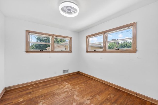 1001 Oregon STREET, Racine, WI 53405