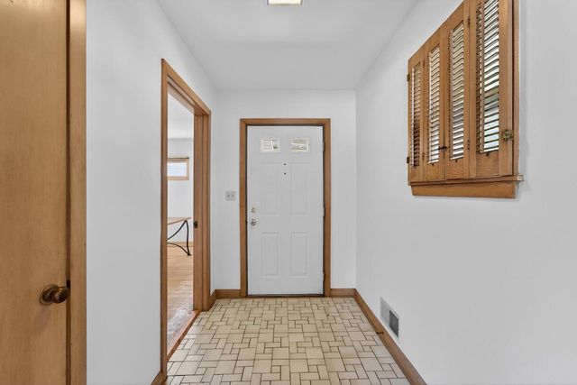 1001 Oregon STREET, Racine, WI 53405