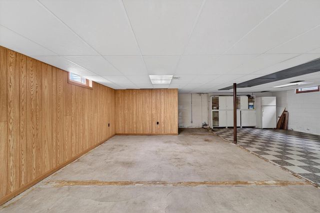 1001 Oregon STREET, Racine, WI 53405