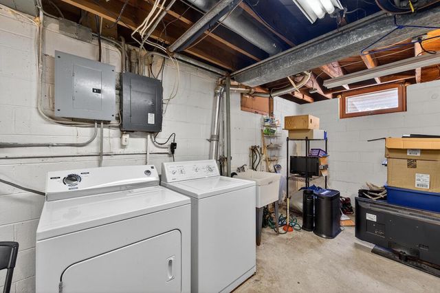 1001 Oregon STREET, Racine, WI 53405
