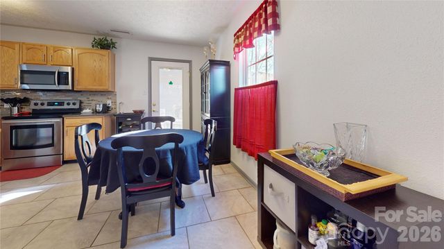 746 Ladino Lane, Clover, SC 29710