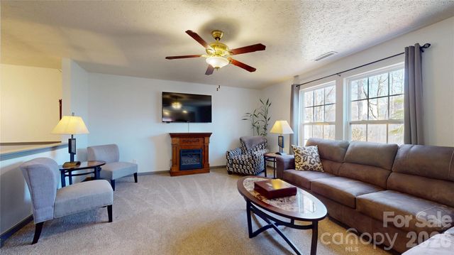 746 Ladino Lane, Clover, SC 29710