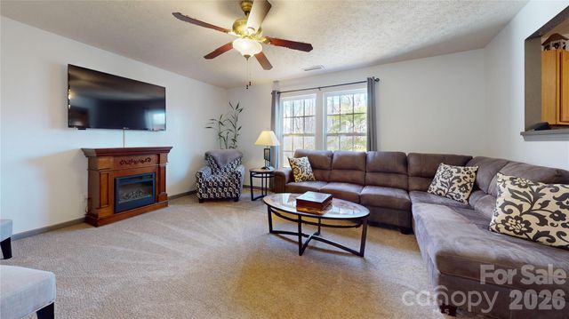 746 Ladino Lane, Clover, SC 29710