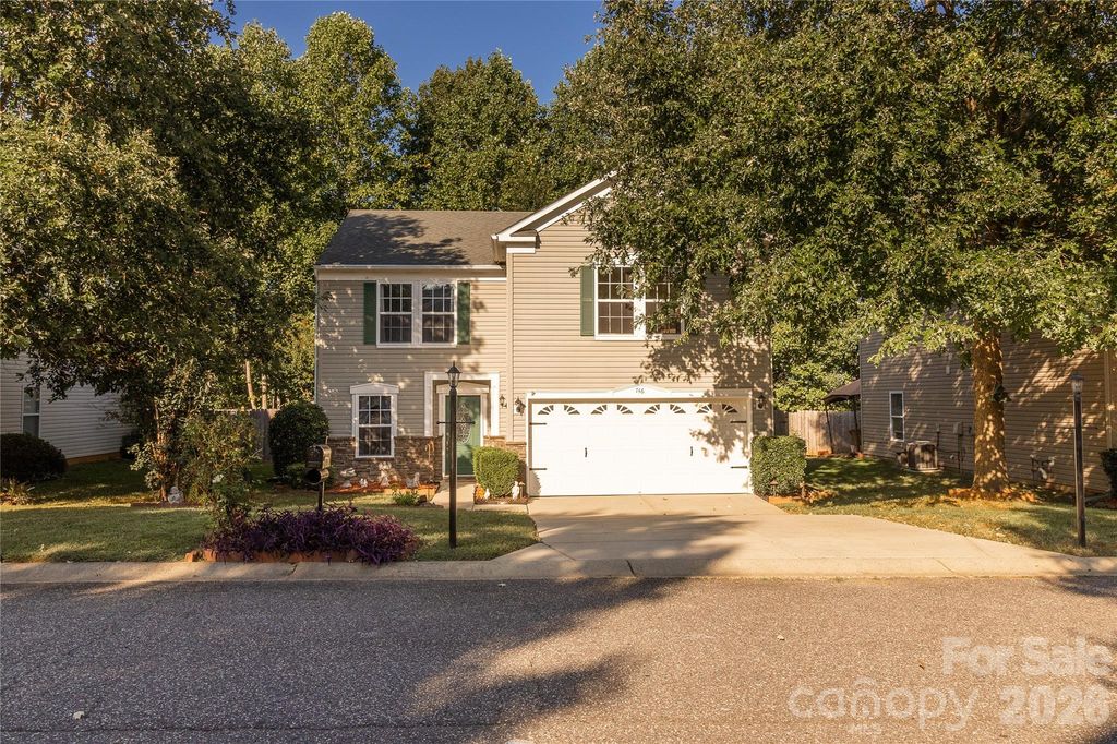 746 Ladino Lane, Clover, SC 29710