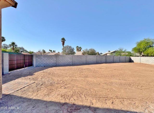 1561 N HIMOSA Drive, Casa Grande, AZ 85122