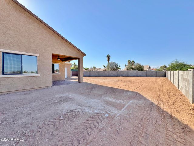 1561 N HIMOSA Drive, Casa Grande, AZ 85122