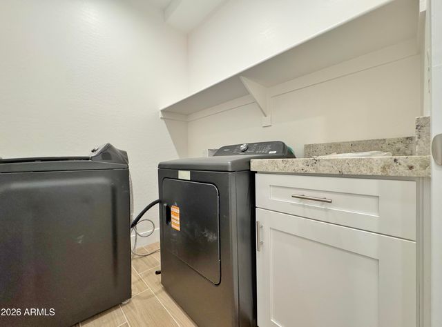 1561 N HIMOSA Drive, Casa Grande, AZ 85122