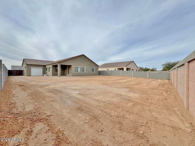 1561 N HIMOSA Drive, Casa Grande, AZ 85122