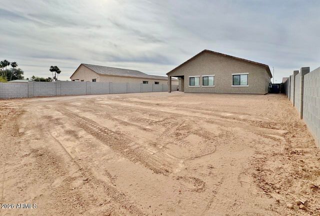 1561 N HIMOSA Drive, Casa Grande, AZ 85122