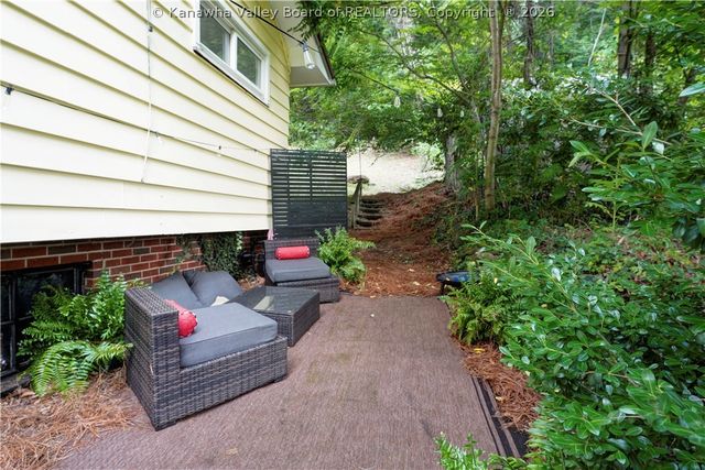 814 Chappell Road, Charleston, WV 25304