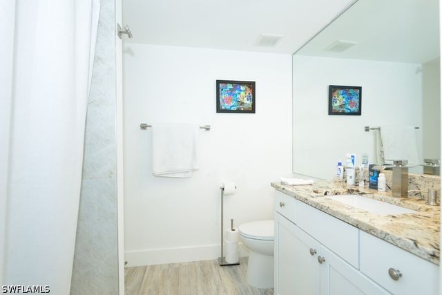 878 Meadowland DR 2-22, Naples, FL 34108
