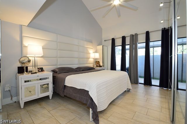 878 Meadowland DR 2-22, Naples, FL 34108