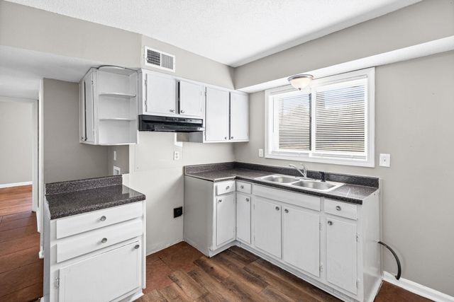 4253 COTTONWOOD RD, Memphis, TN 38118