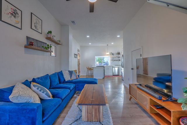 800 13th Street NW, Albuquerque, NM 87102