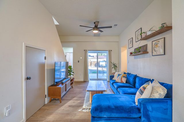 800 13th Street NW, Albuquerque, NM 87102