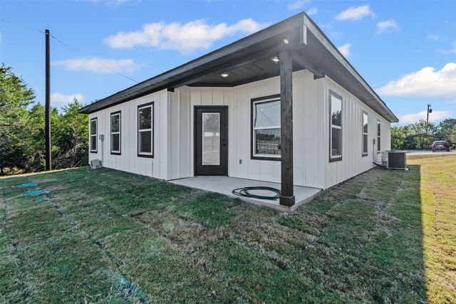 3400 Hilltop Road, Granbury, TX 76048