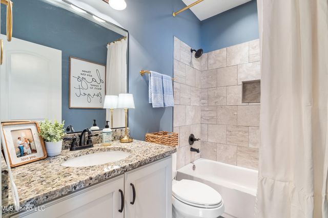 1547 N Breckenridge Drive, Nesbit, MS 38651