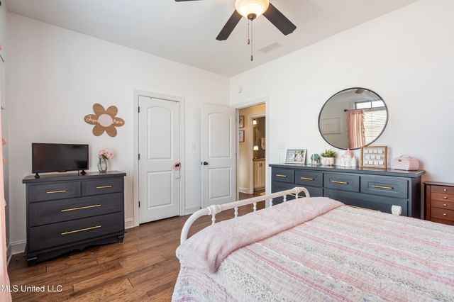 1547 N Breckenridge Drive, Nesbit, MS 38651